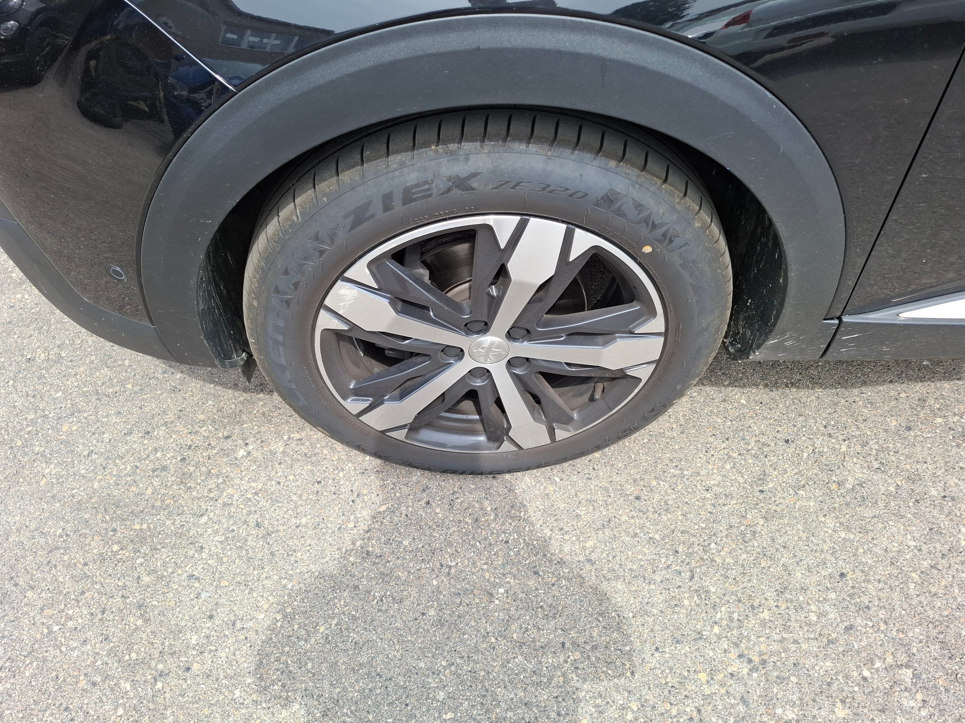 PEUGEOT 3008 1.6 THP GT Line EAT-image-6