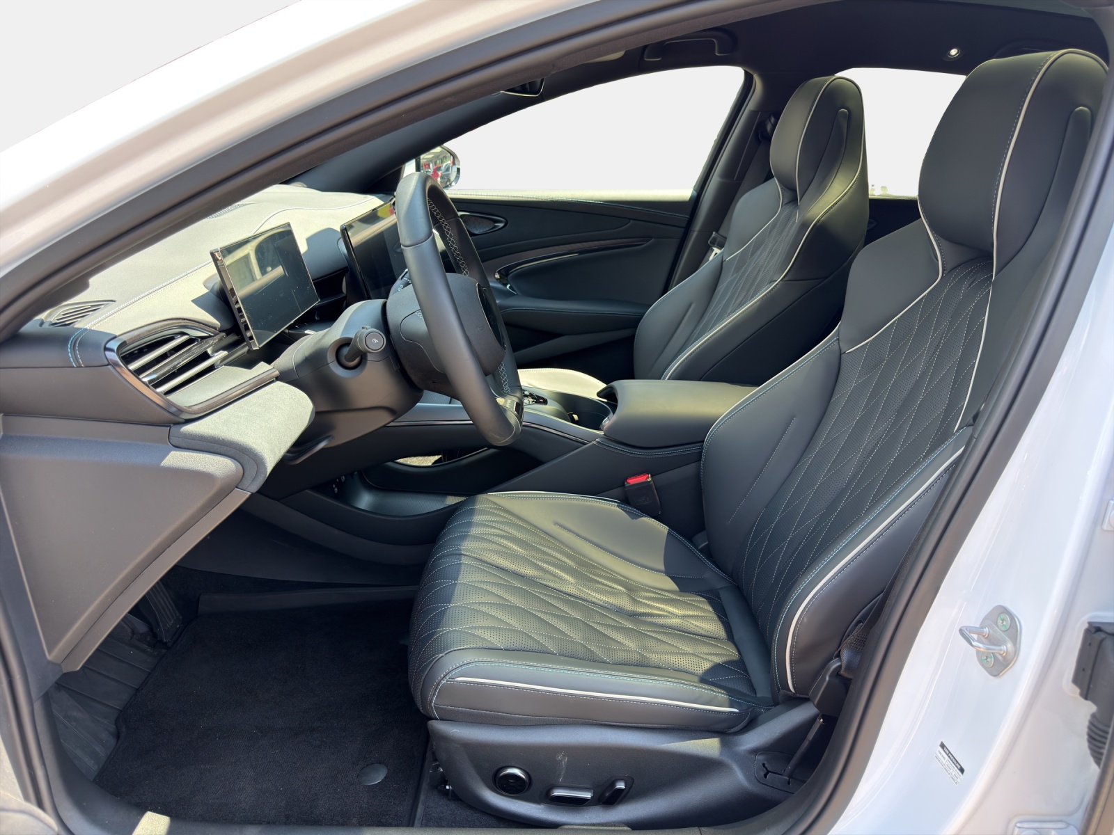 BYD Seal 82.5kWh/530 Excellence AWD-image-8