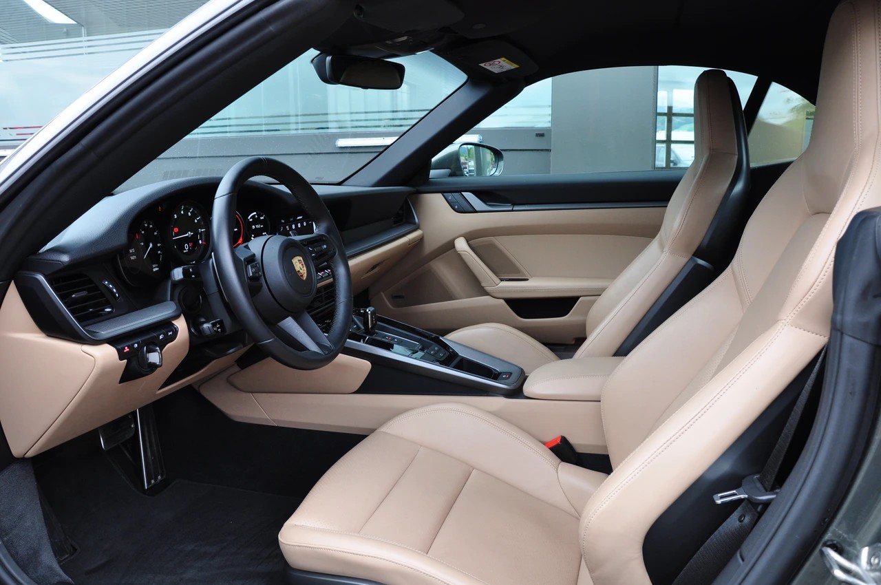 PORSCHE 911 Carrera 4S Cabriolet PDK-image-21