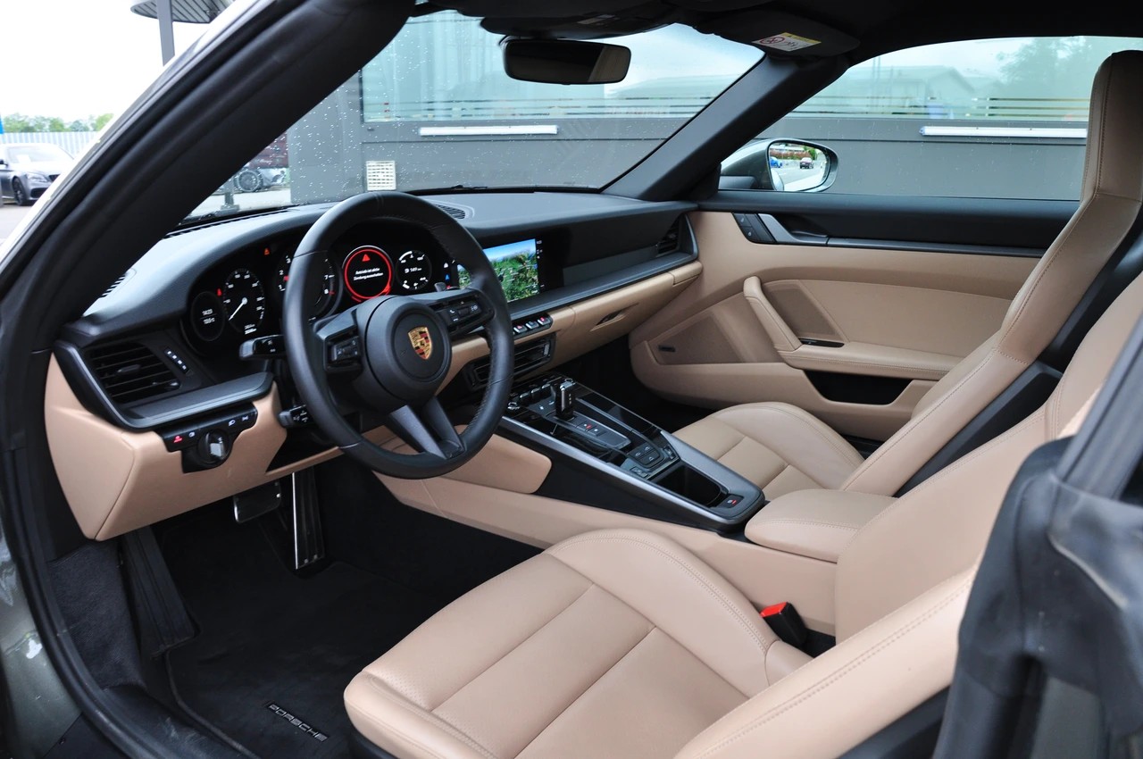 PORSCHE 911 Carrera 4S Cabriolet PDK-image-16