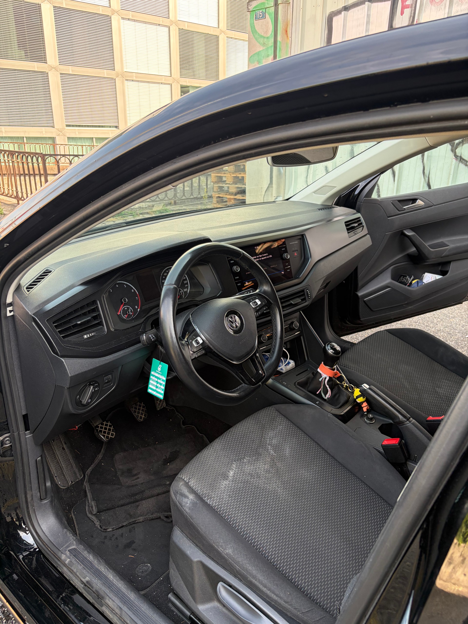 VW 1.0 TSI Trendline-image-0