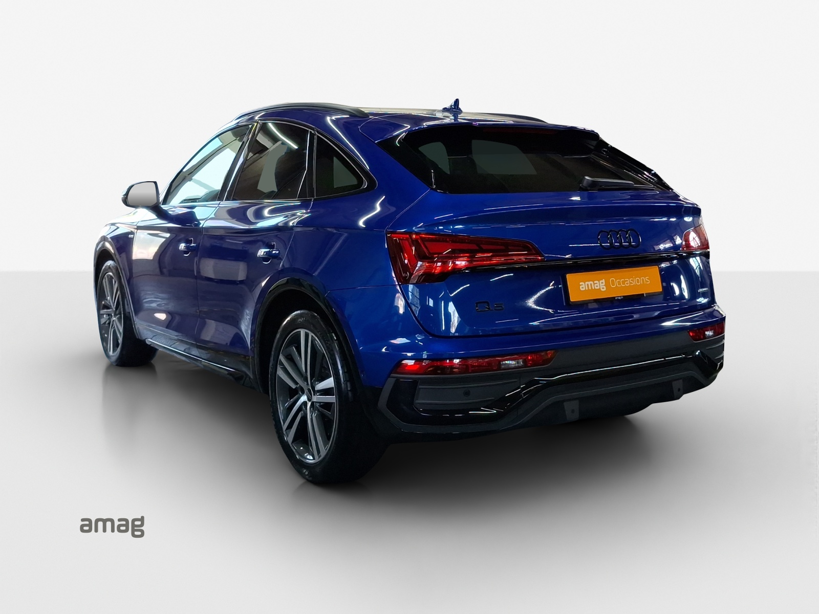 AUDI Q5 Sportback 40 TDI Blackedition quattro S-tronic-showroom-element-2