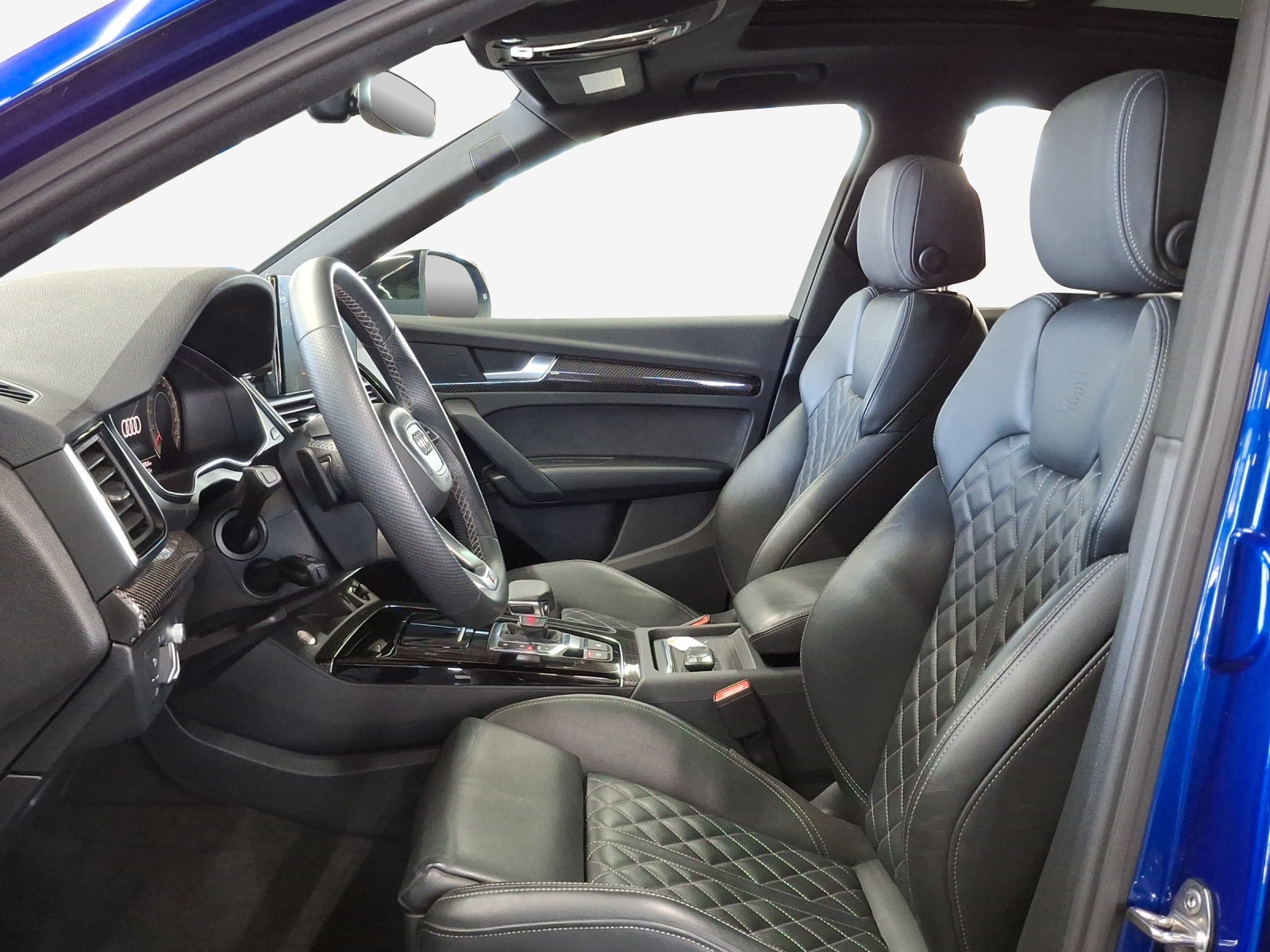 AUDI Q5 Sportback 40 TDI Blackedition quattro S-tronic-image-7