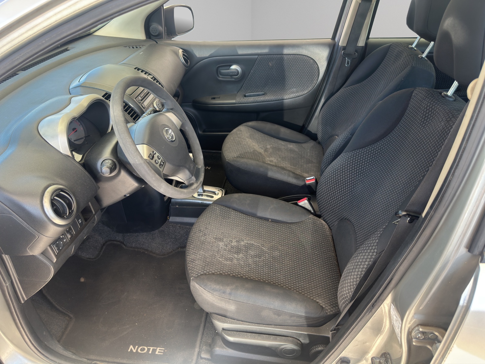 NISSAN Note 1.6 tekna-image-10