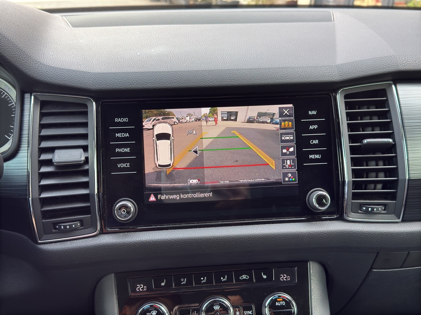 SKODA Kodiaq 1.4 TSI Ambition DSG 4x4-image-31