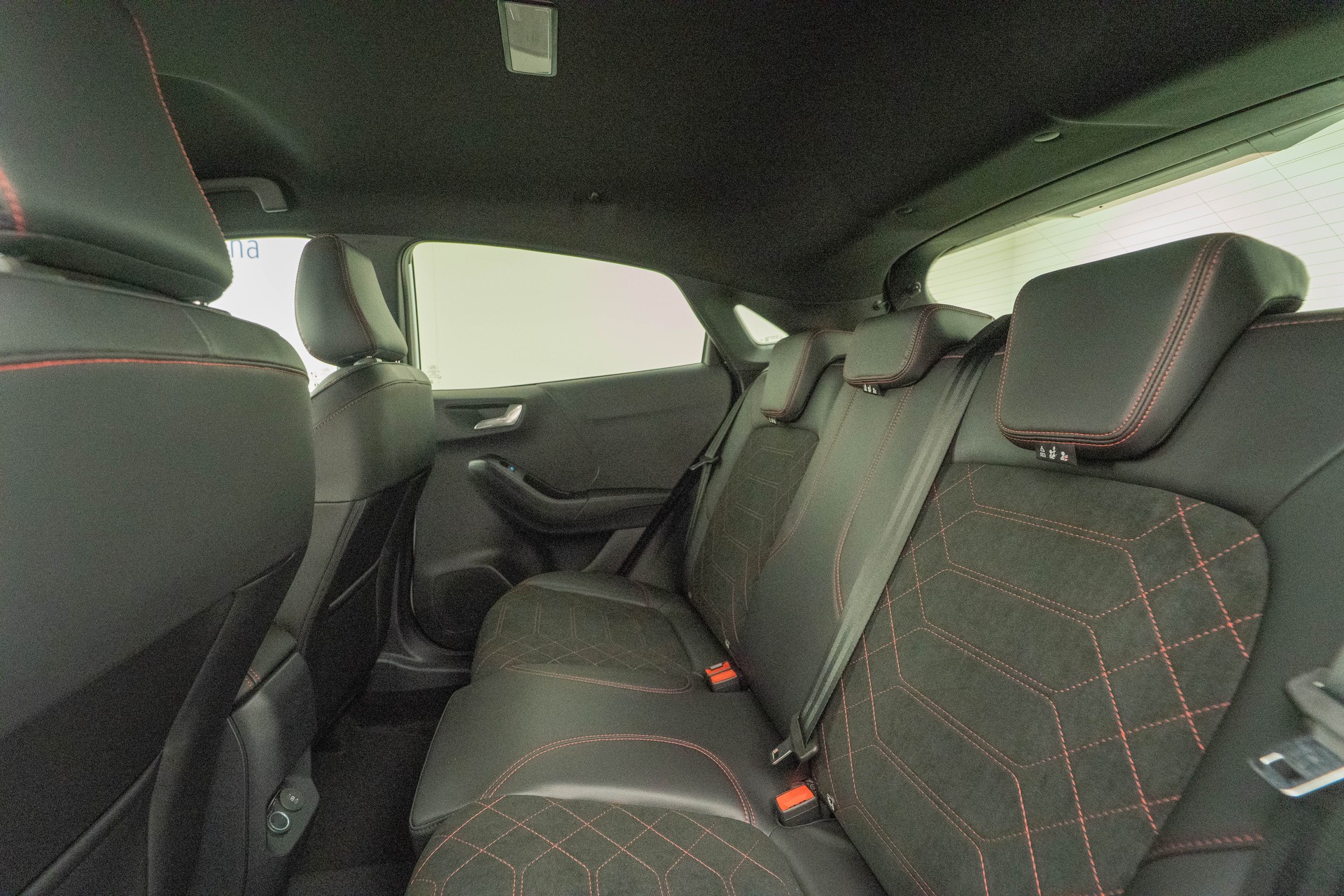 FORD Puma 1.0 EcoB Hybrid 155 ST-Line X-image-8