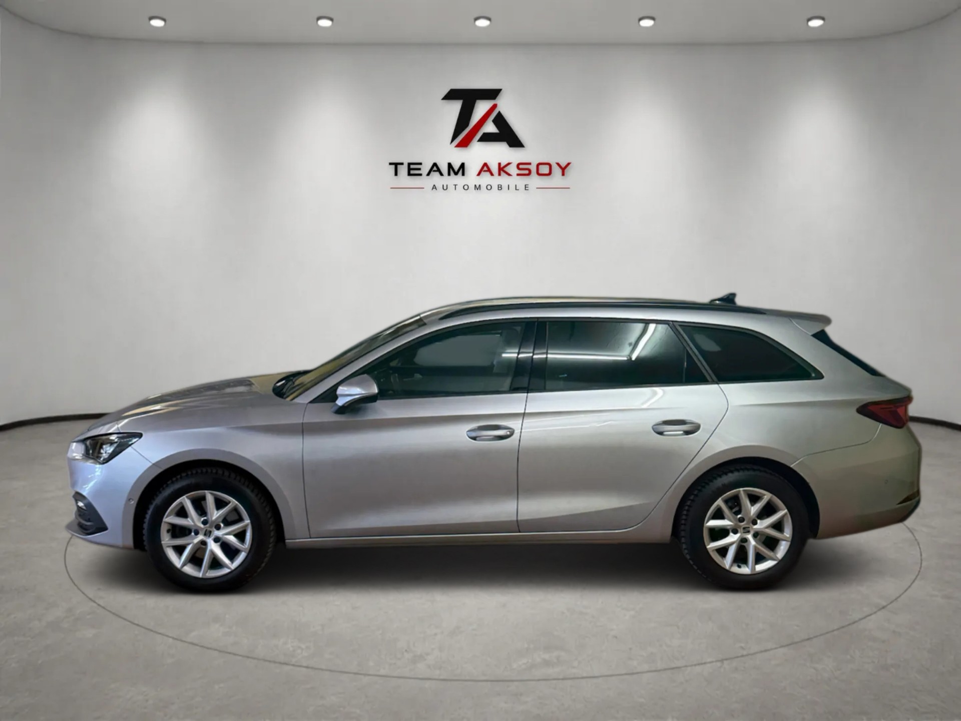 SEAT Leon ST 2.0 TDI EVO DSG Style-image-7