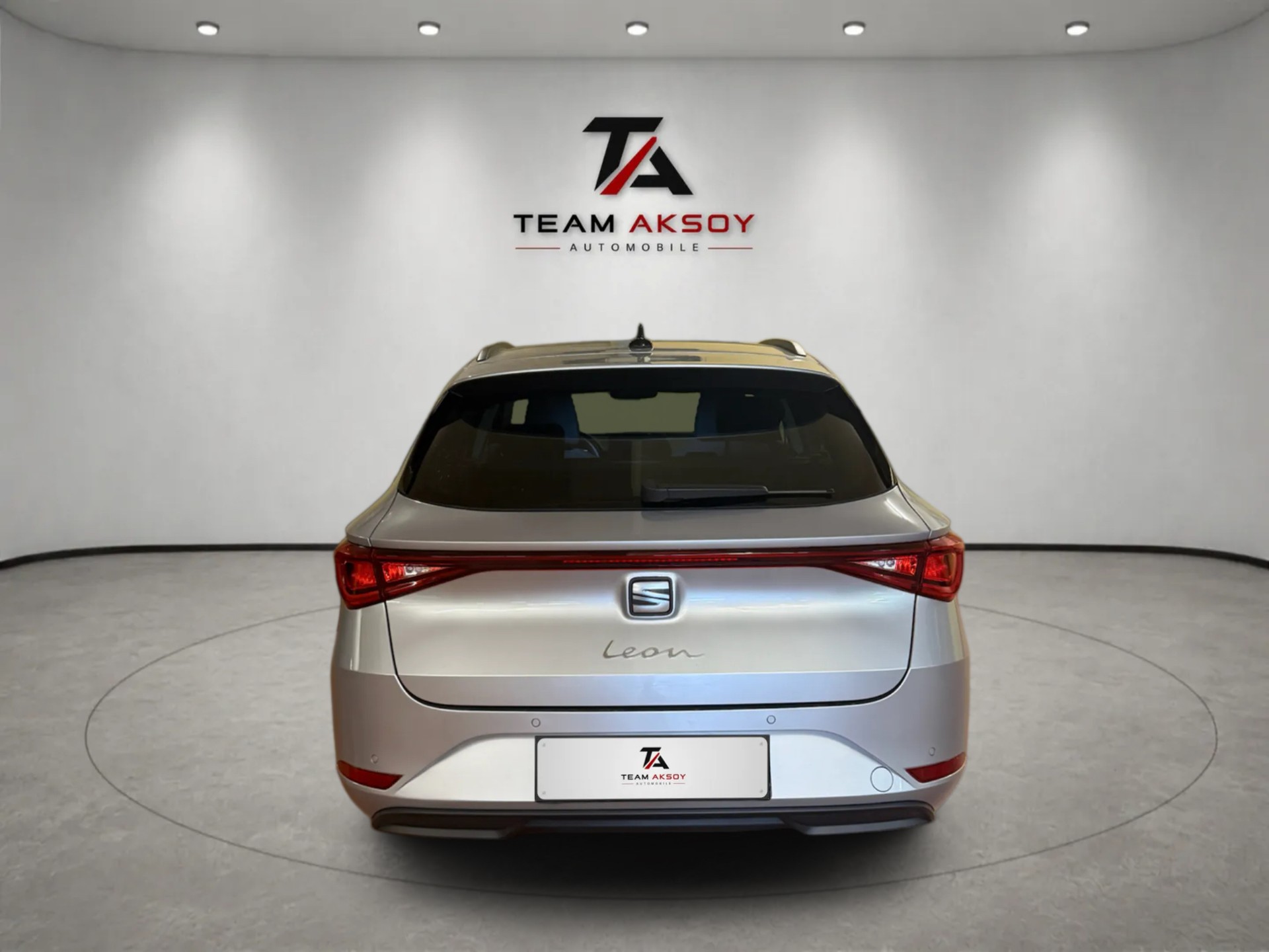 SEAT Leon ST 2.0 TDI EVO DSG Style-image-5