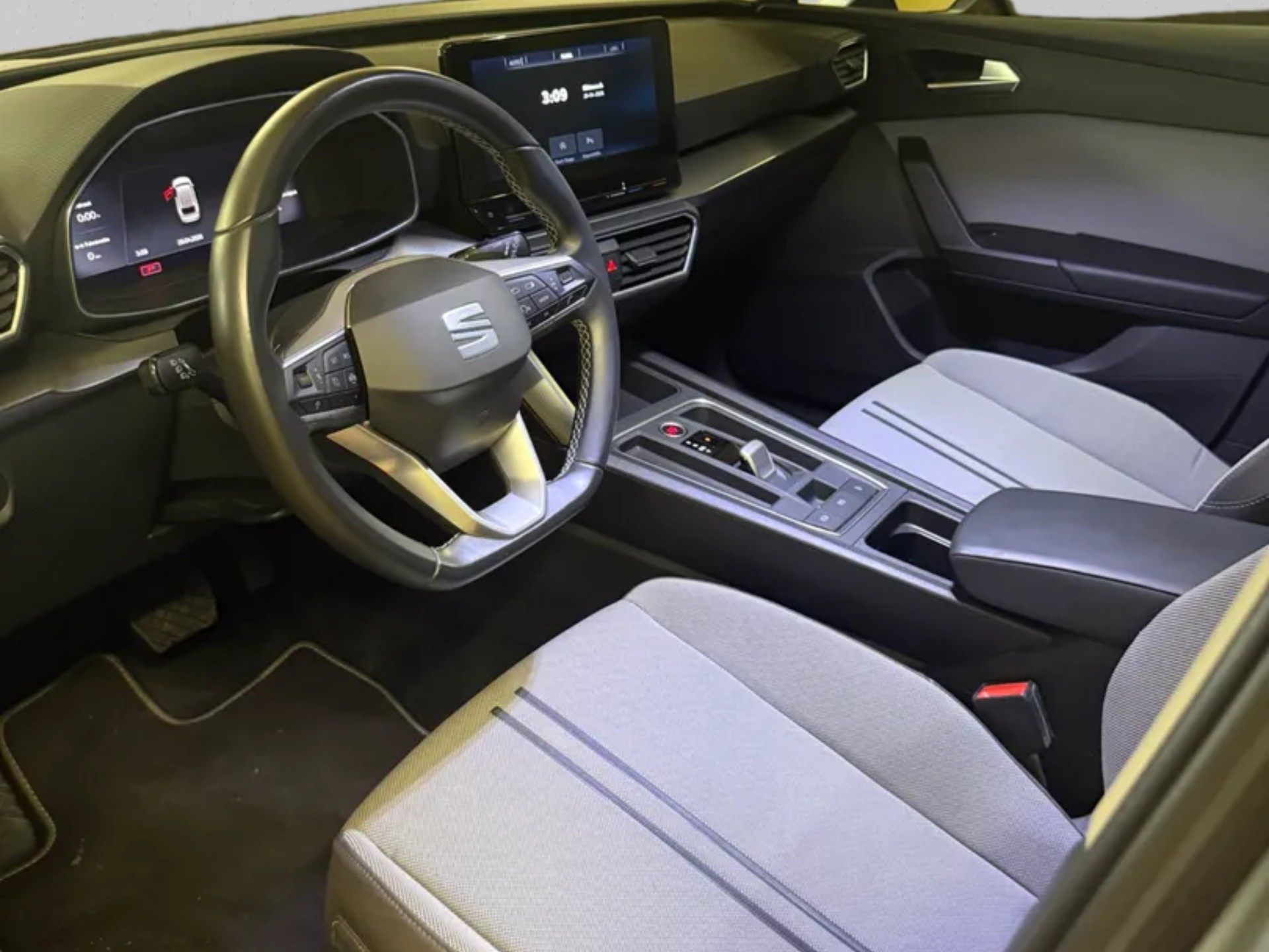 SEAT Leon ST 2.0 TDI EVO DSG Style-image-9