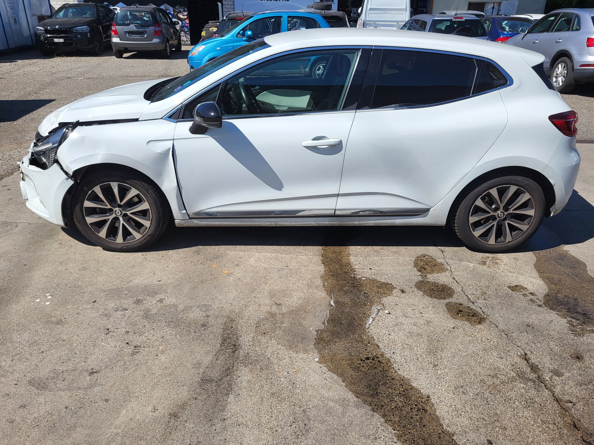RENAULT Clio 1.6 E-Tech Techno-image-8