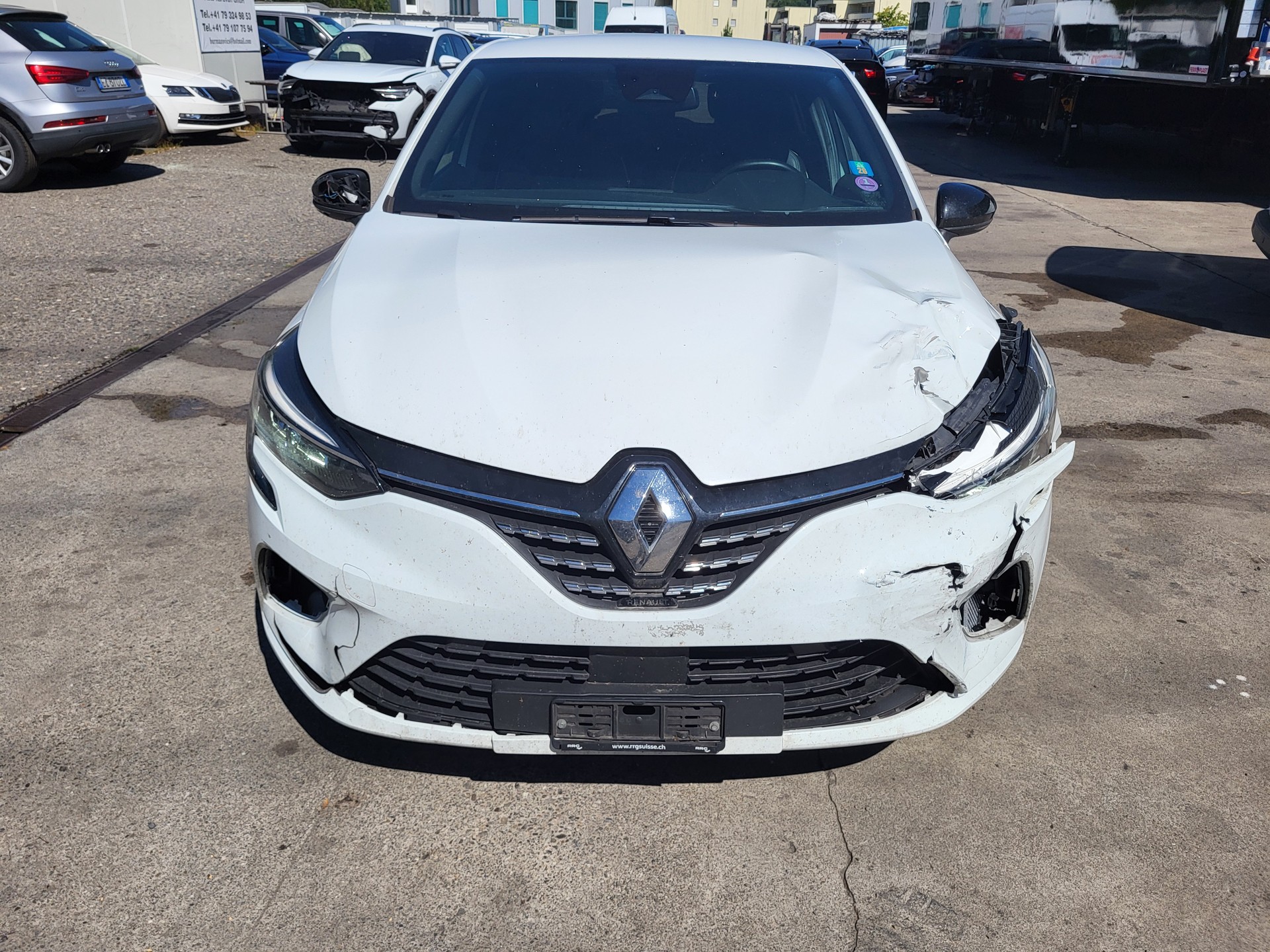 RENAULT Clio 1.6 E-Tech Techno-image-0