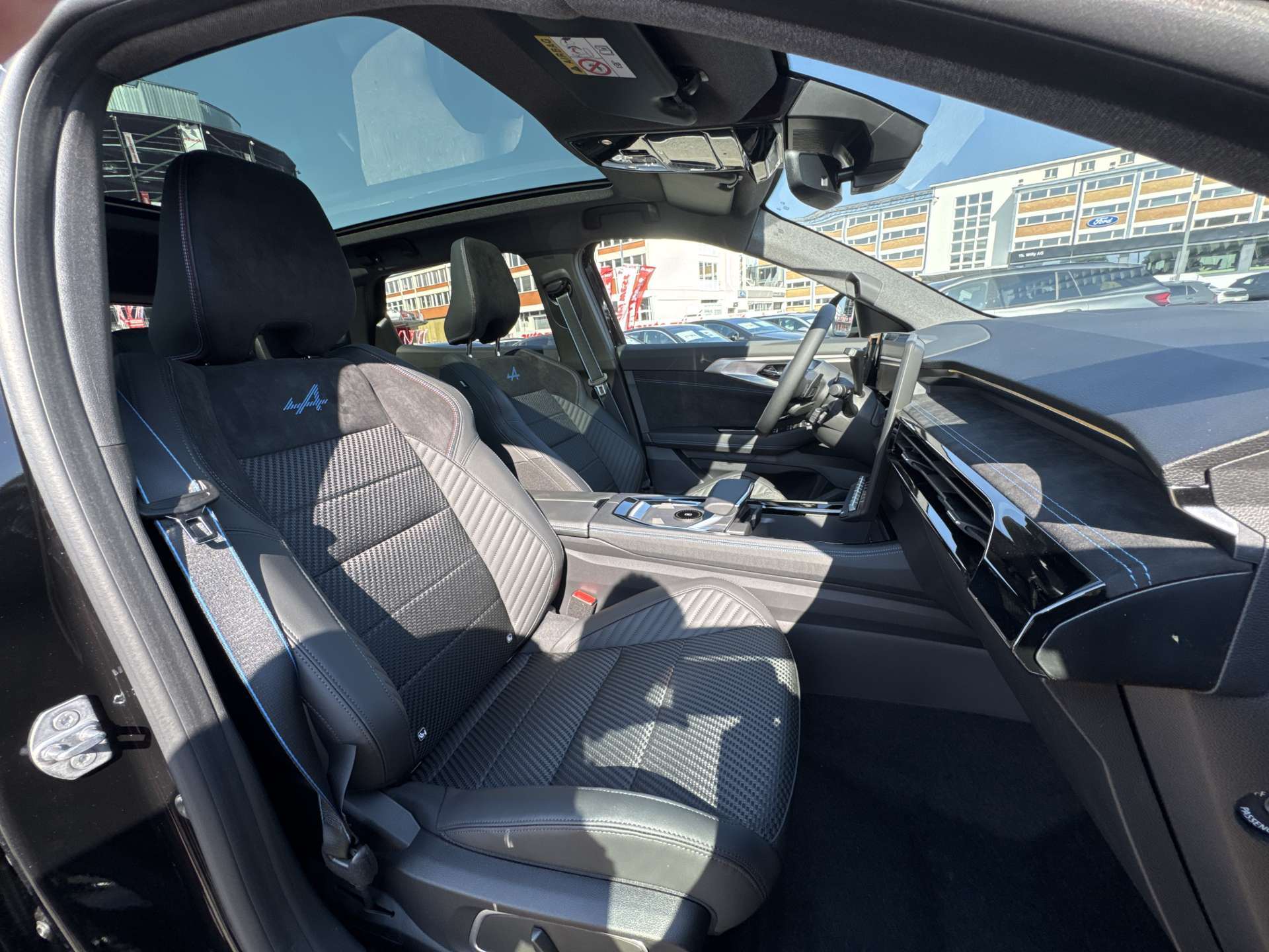 RENAULT Austral 1.2 HEV 200 Esprit Alpine Automat-image-12