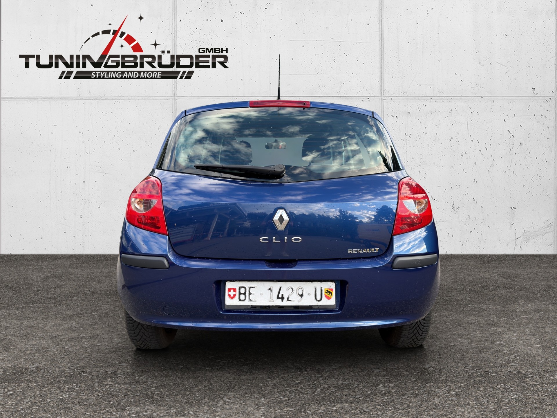 RENAULT Clio 1.4 16V Dynamique-image-7