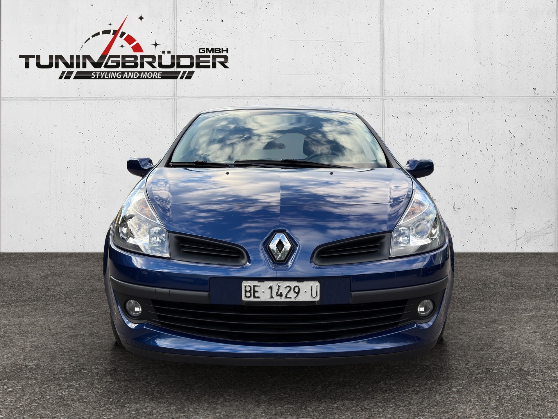 RENAULT Clio 1.4 16V Dynamique-image-2
