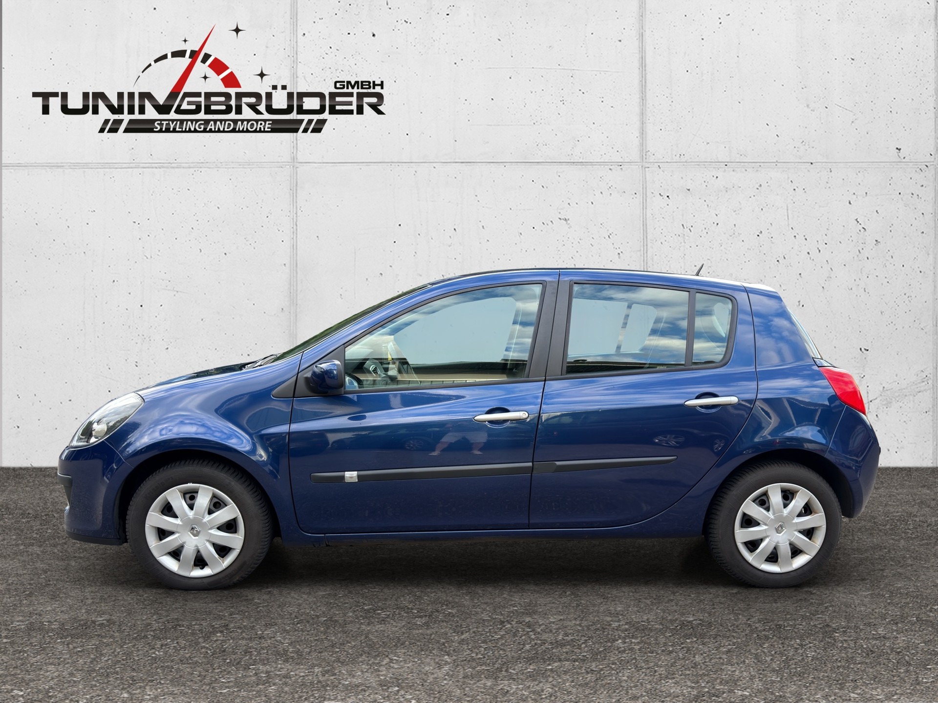 RENAULT Clio 1.4 16V Dynamique-image-5