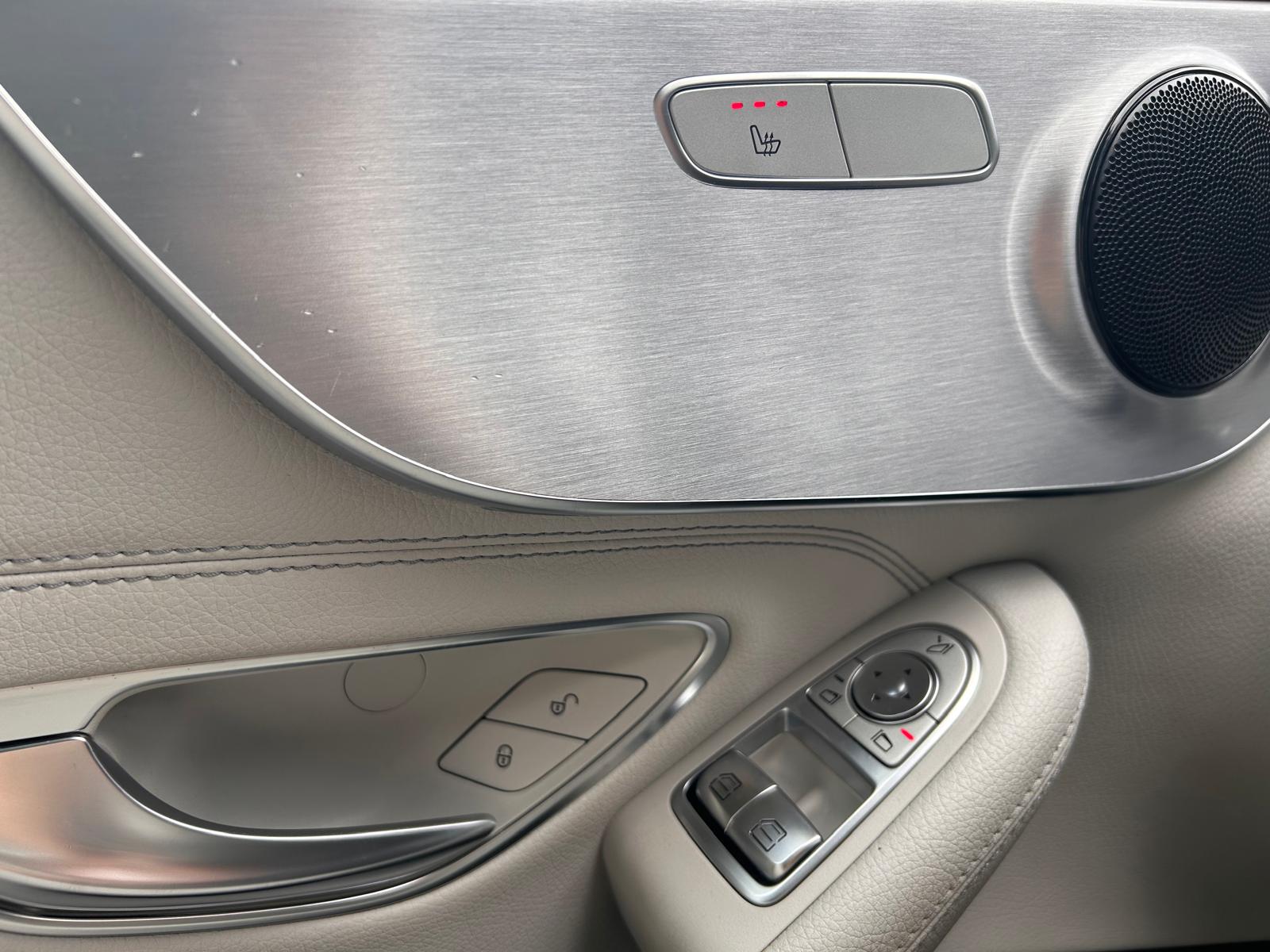 MERCEDES-BENZ C 300 AMG Line Coupé 7G-tronic-image-24