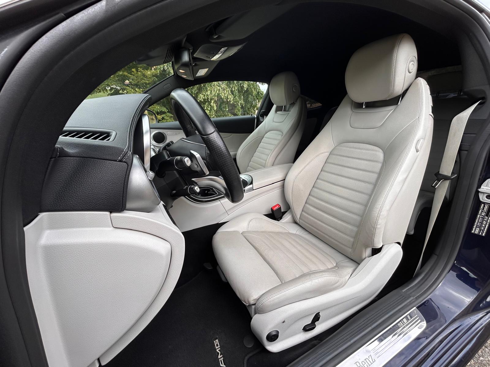 MERCEDES-BENZ C 300 AMG Line Coupé 7G-tronic-image-13