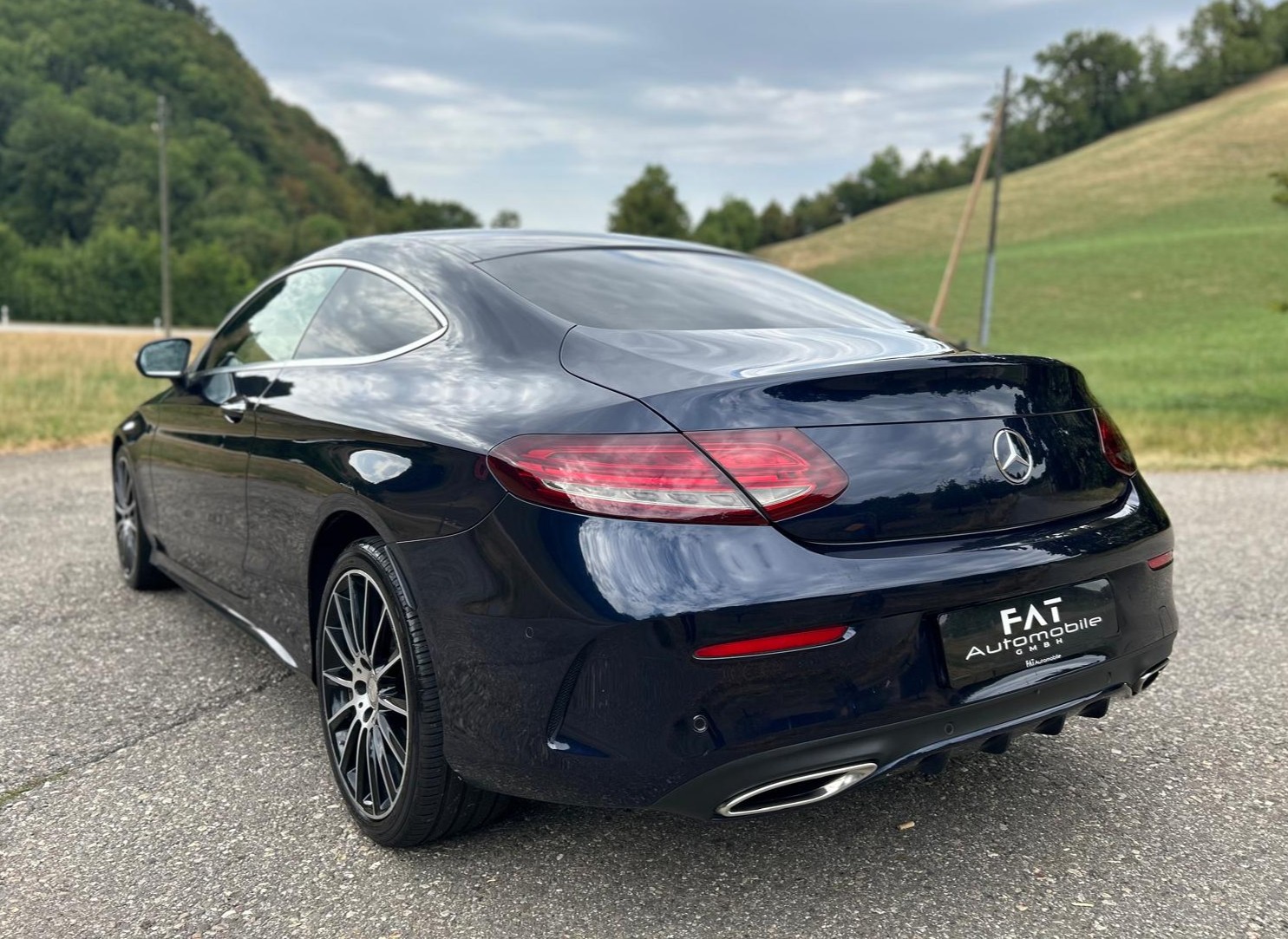 MERCEDES-BENZ C 300 AMG Line Coupé 7G-tronic-image-2
