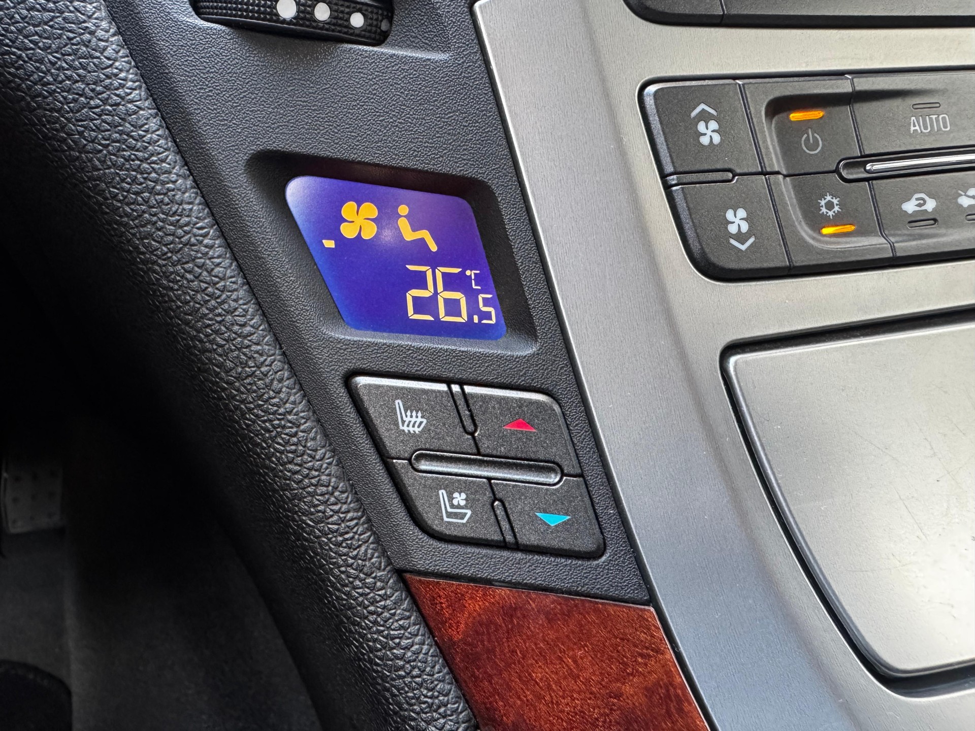CADILLAC CTS Sedan 3.6 AWD Sport Luxury Automatic-image-9