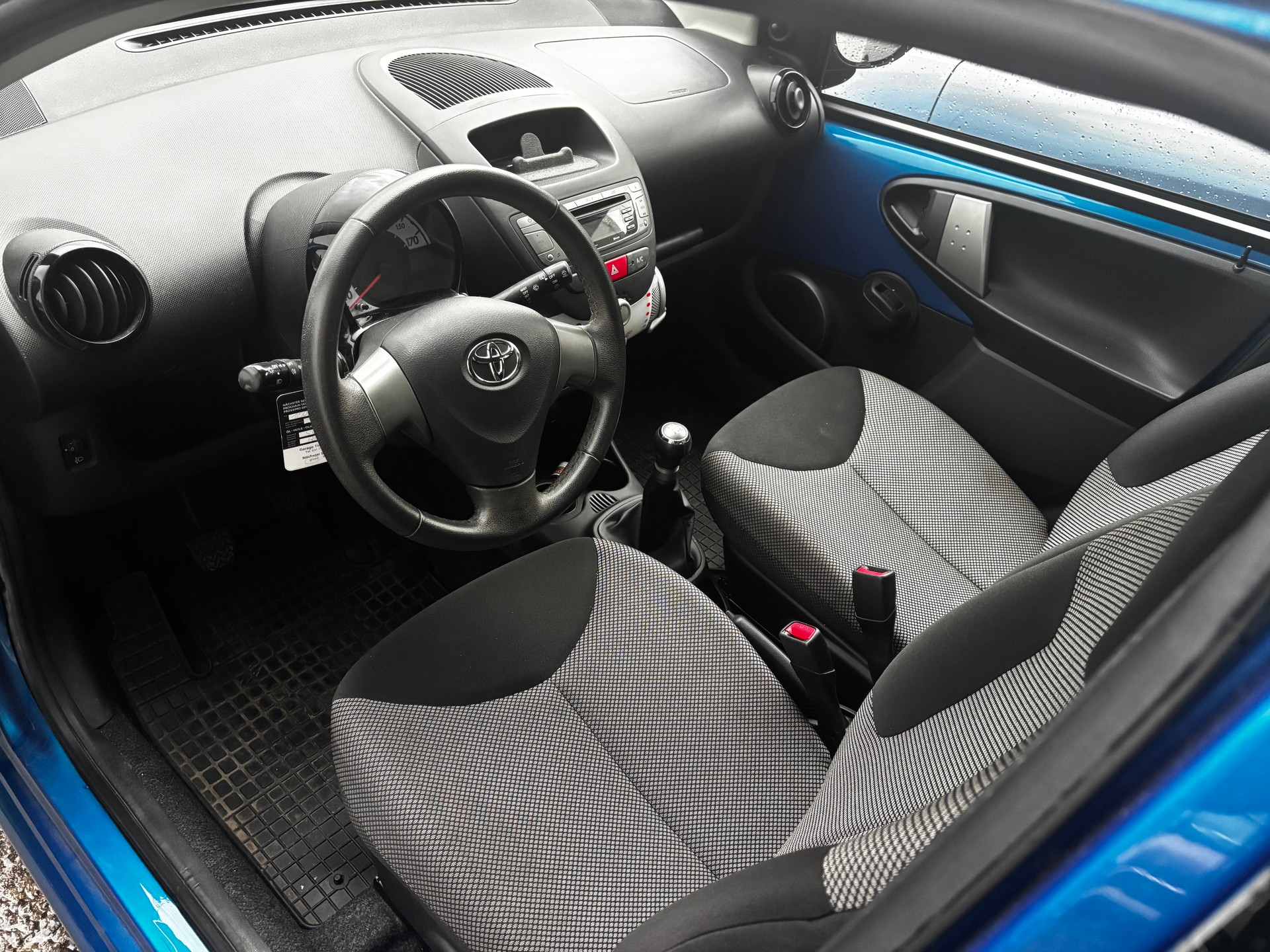 TOYOTA Aygo 1.0 VVT-i Sol-image-8