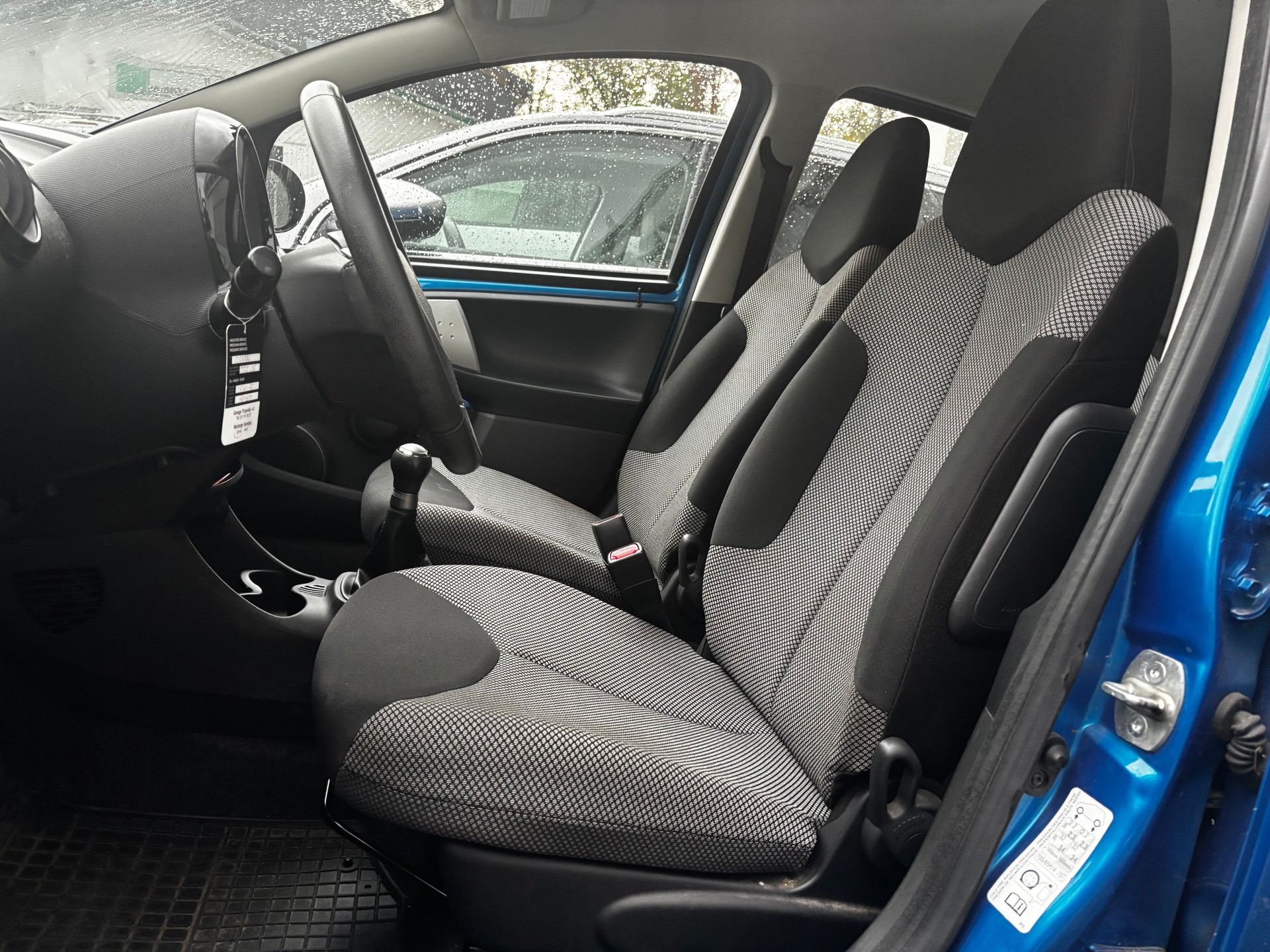 TOYOTA Aygo 1.0 VVT-i Sol-image-7