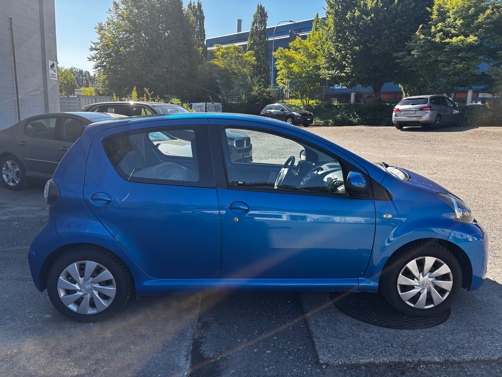 TOYOTA Aygo 1.0 VVT-i Sol-image-5