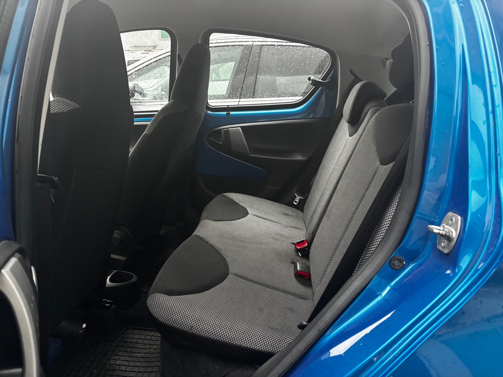 TOYOTA Aygo 1.0 VVT-i Sol-image-9