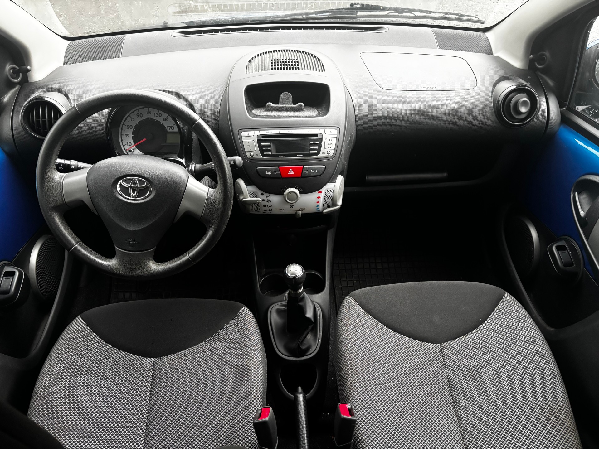 TOYOTA Aygo 1.0 VVT-i Sol-image-11