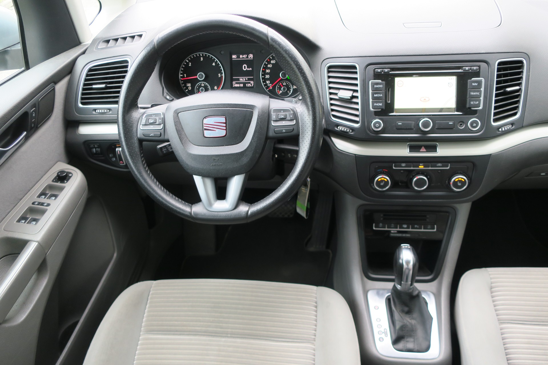 VW Sharan Seat Alhambra 2.0TDI 170PS DSG-image-2