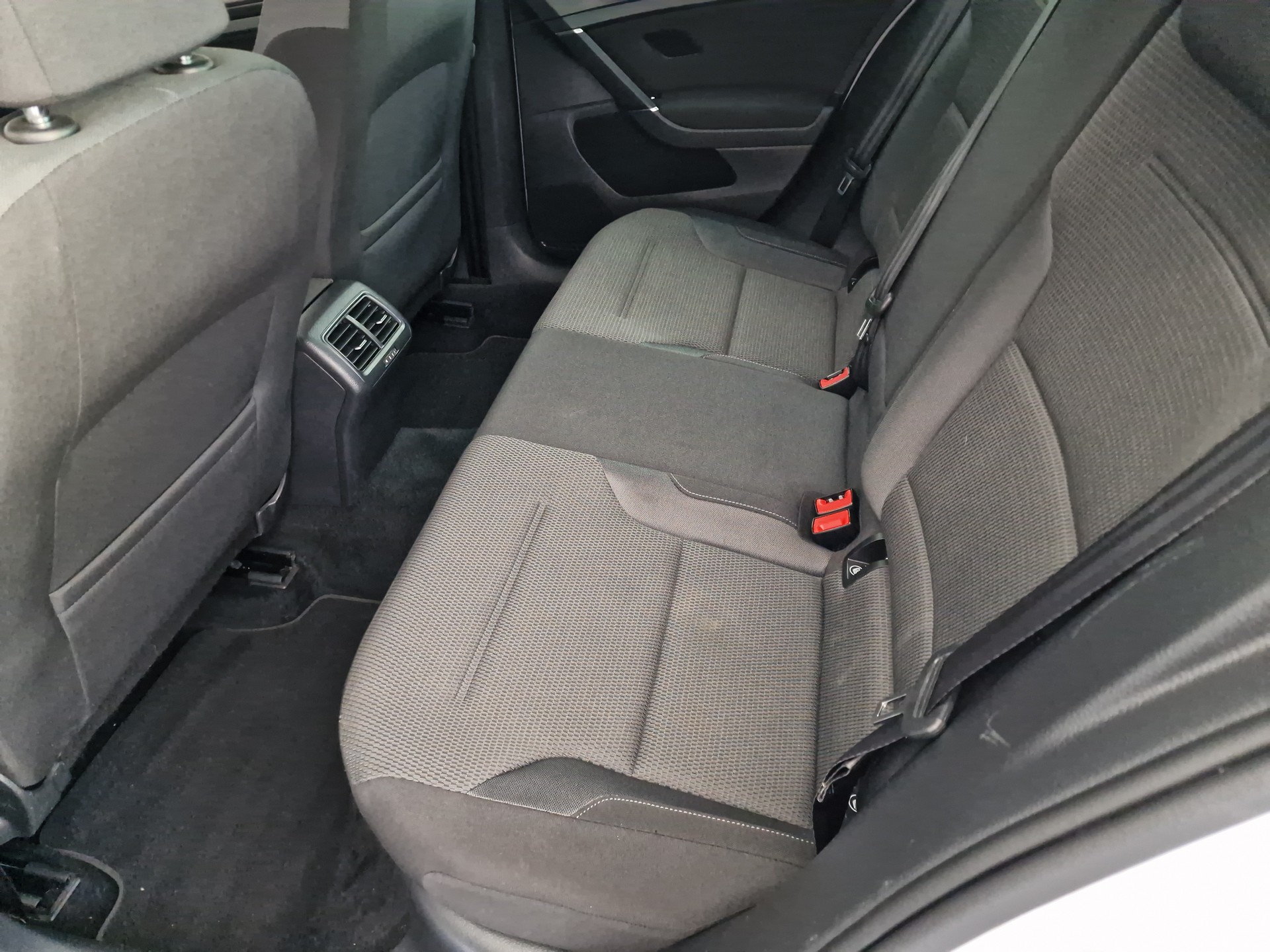 VW Golf 1.5 TSI EVO Highline DSG-image-8