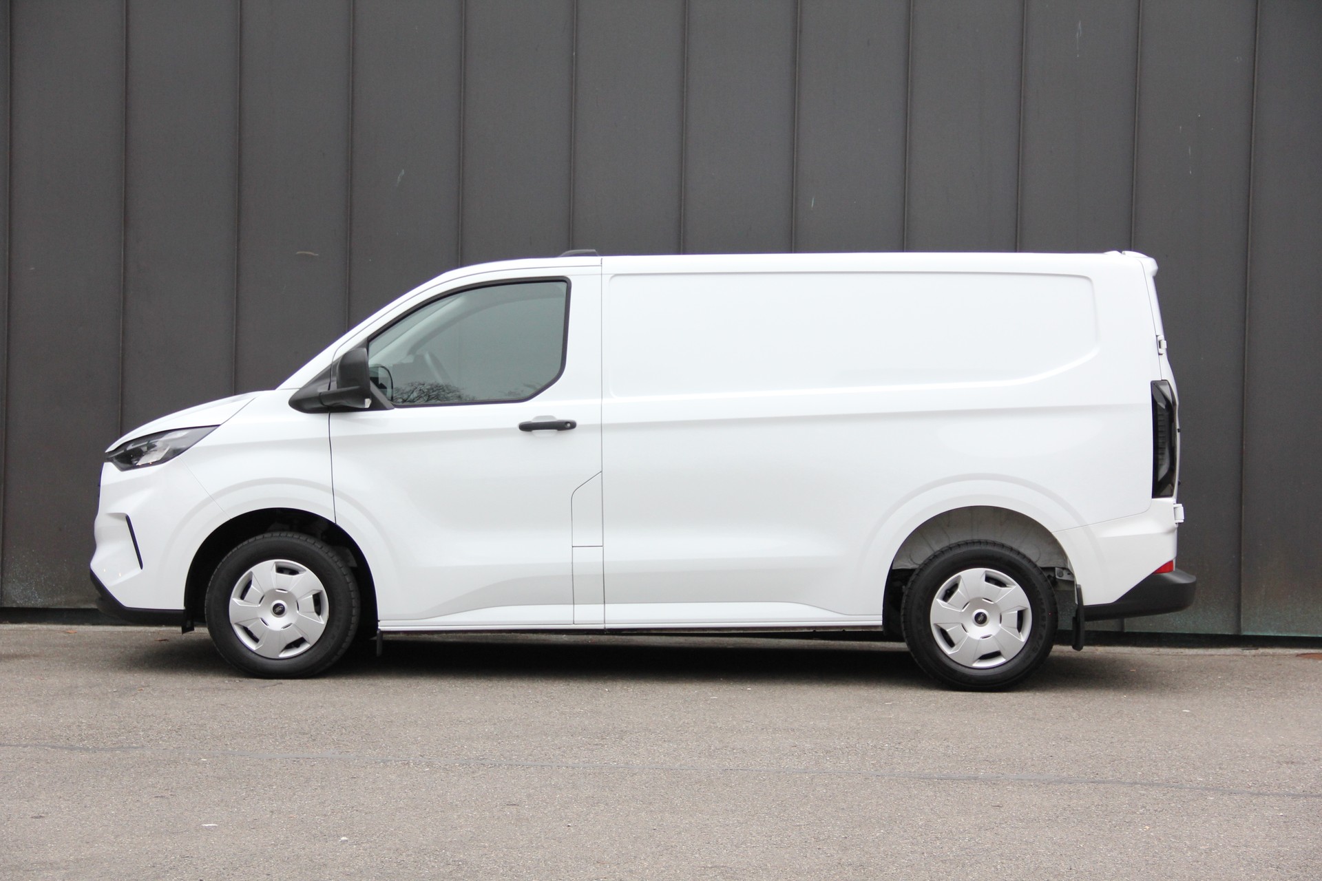 FORD Transit Custom Van 280 L1H1 Trend Automat *RÜCKFAHRKAMERA* *AUTOMAT* TEMPOMAT *LADERAUM-AUSB.* ASSIST.-PAKET *3-JAHRE-GARANTIE*-image-2