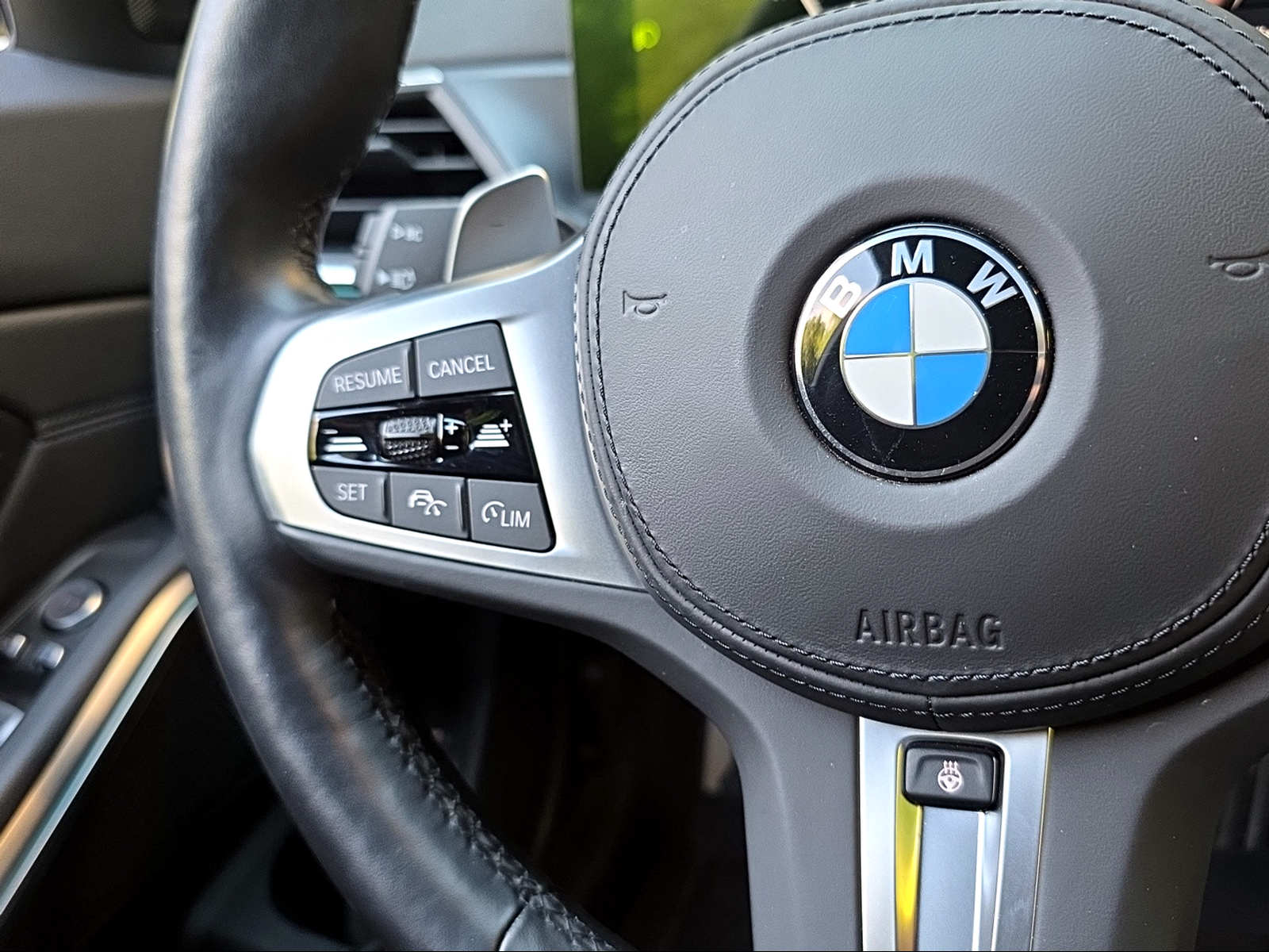 BMW 330i Touring xDrive Steptronic M Sport-image-11
