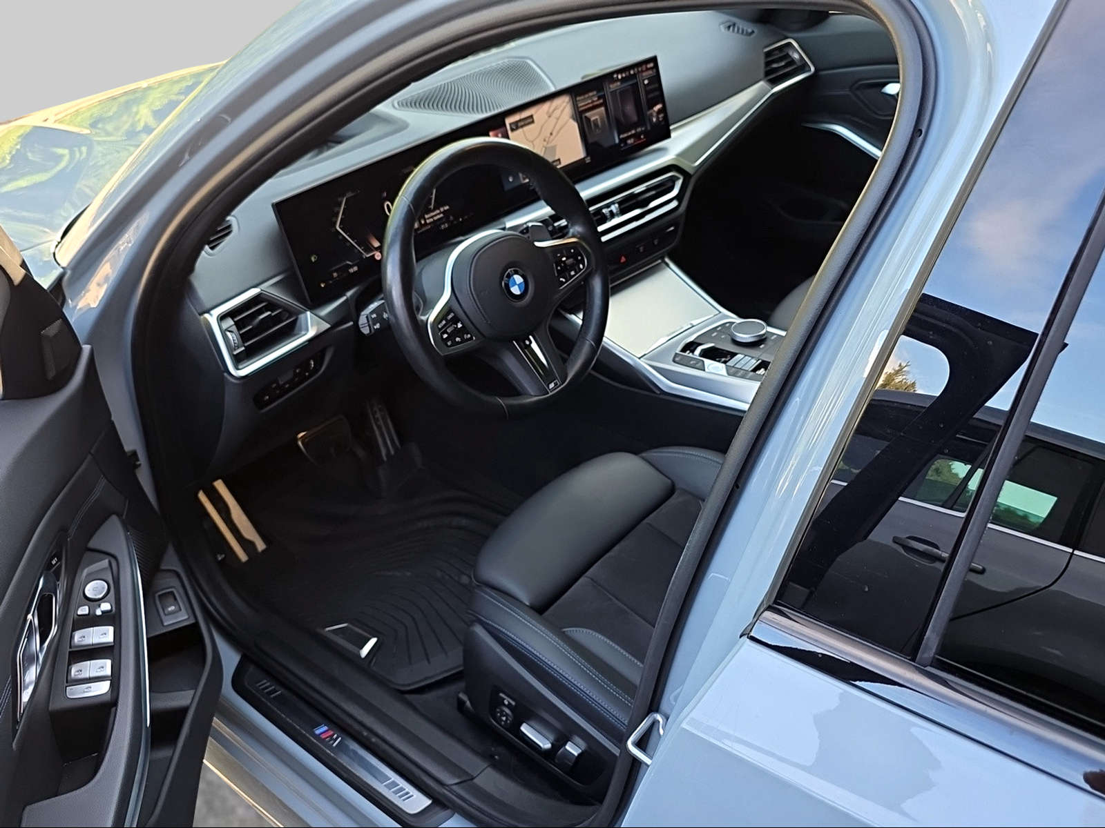 BMW 330i Touring xDrive Steptronic M Sport-image-7
