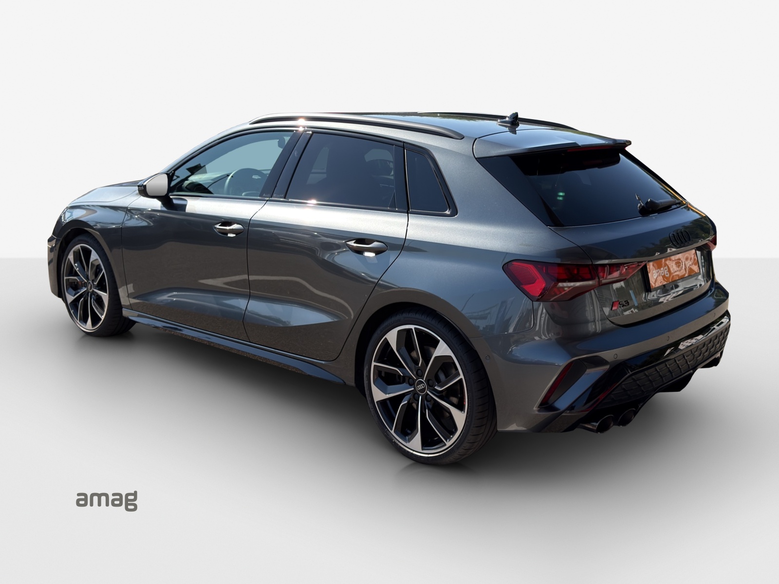 AUDI S3 Sportback TFSI quattro S-tronic-image-2