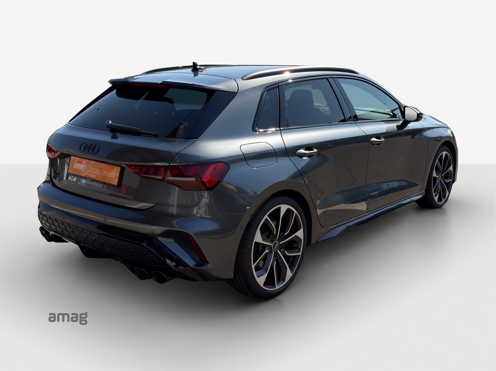 AUDI S3 Sportback TFSI quattro S-tronic-image-4