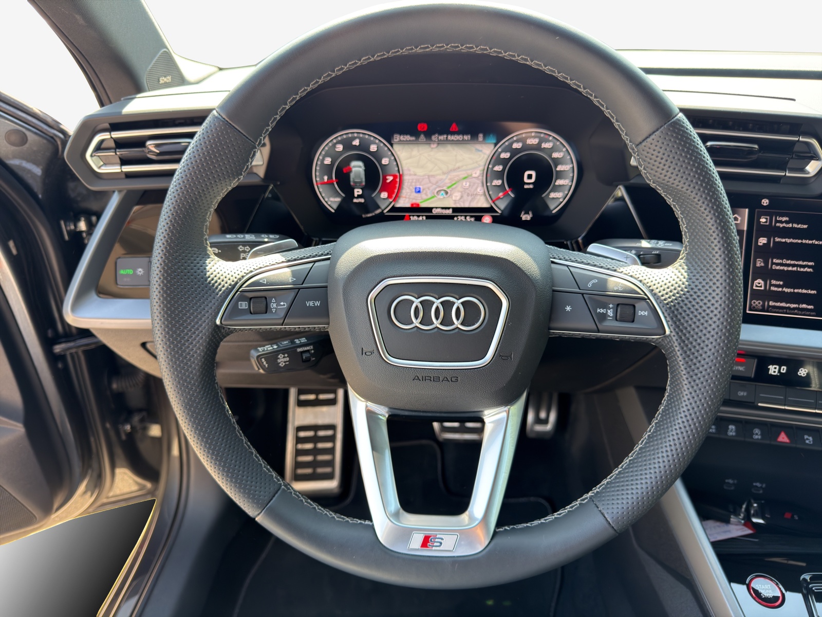 AUDI S3 Sportback TFSI quattro S-tronic-image-9