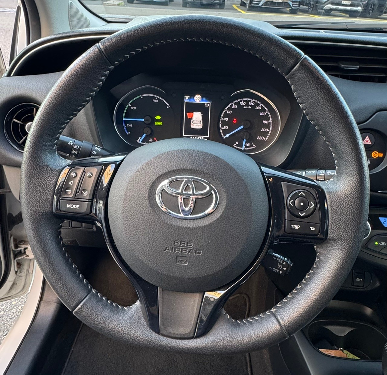 TOYOTA Yaris 1.5 VVT-i Hybrid Style e-CVT-image-15