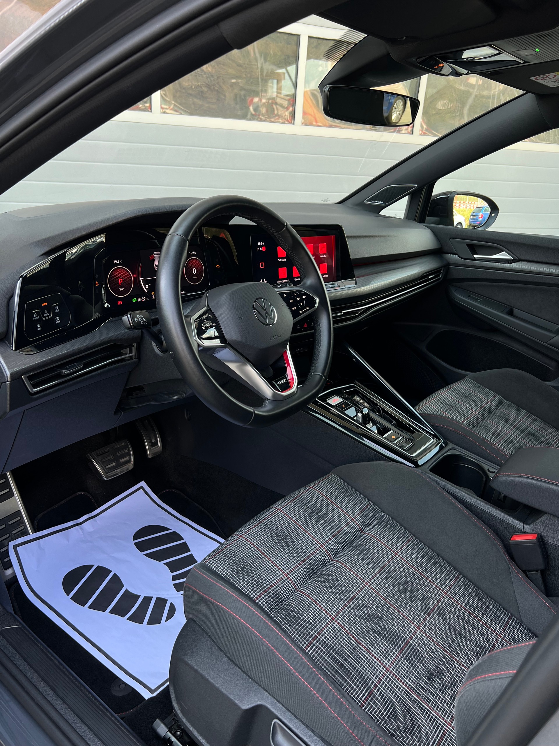 VW Golf 2.0 TSI GTI DSG - Harman/Kardon - Camera - Head-up display - Sitzheizung - Leasing 359.-/monat 0.- Anzhalung-image-9