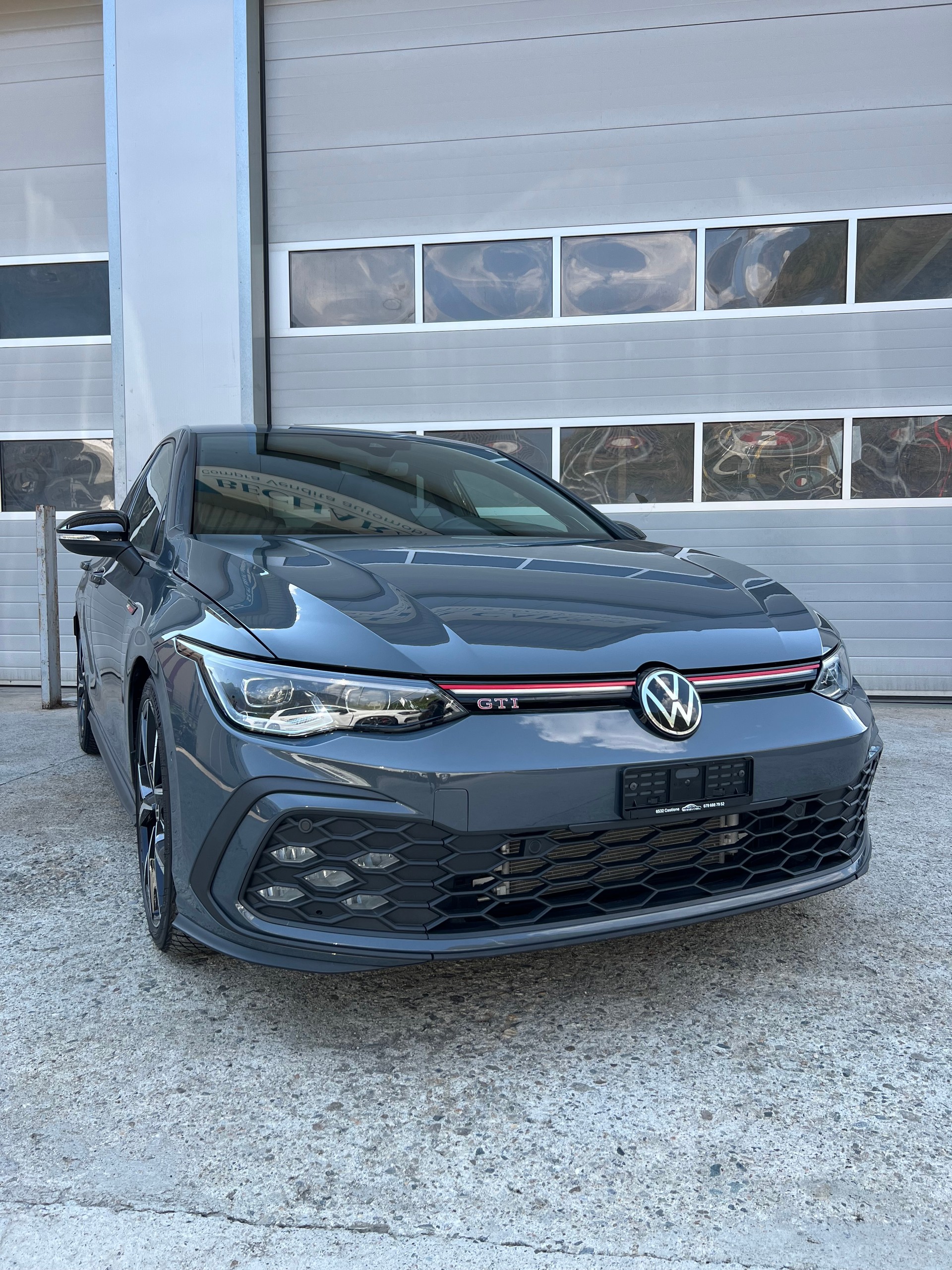 VW Golf 2.0 TSI GTI DSG - Harman/Kardon - Camera - Head-up display - Sitzheizung - Leasing 359.-/monat 0.- Anzhalung-image-0