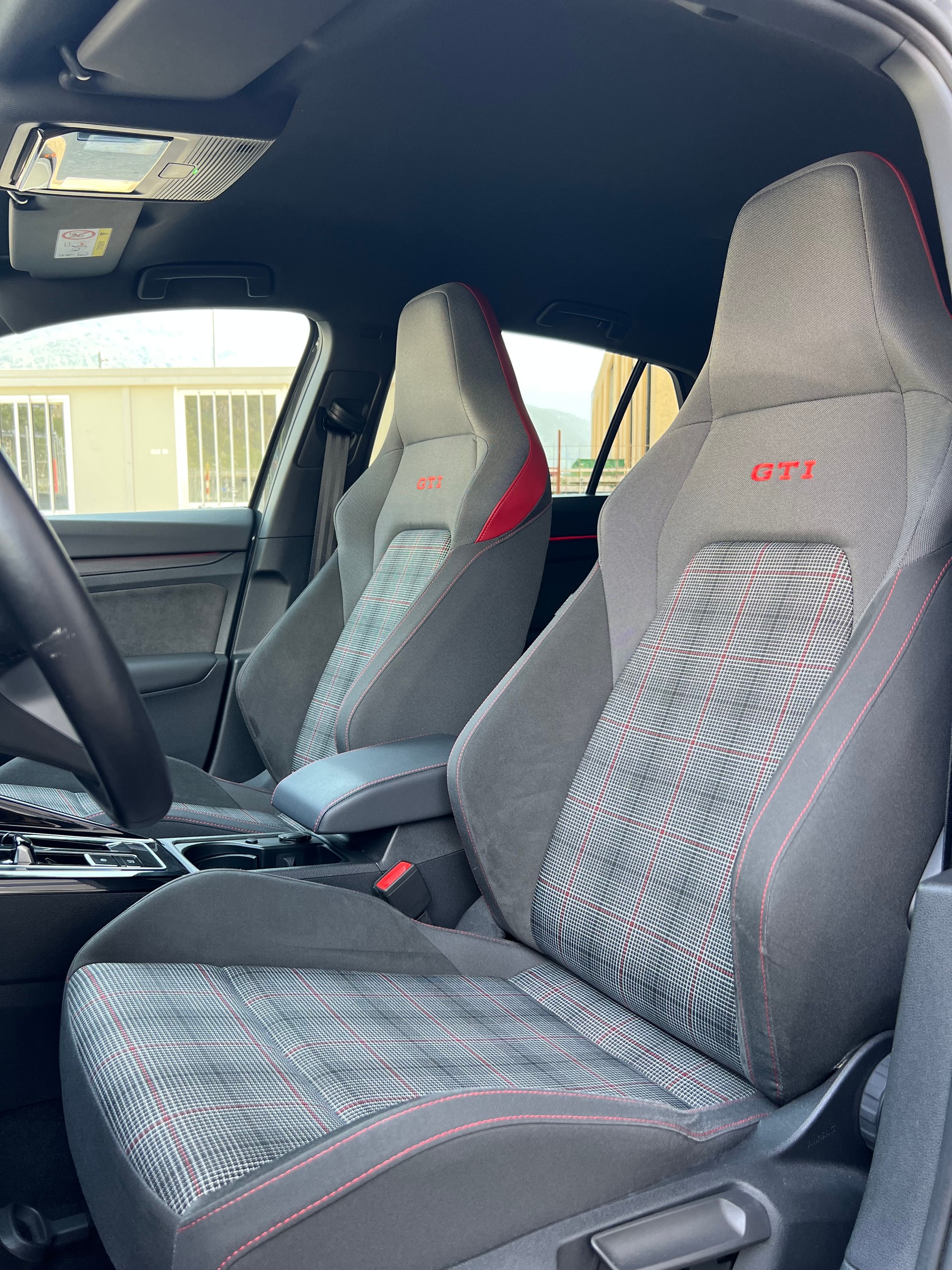 VW Golf 2.0 TSI GTI DSG - Harman/Kardon - Camera - Head-up display - Sitzheizung - Leasing 359.-/monat 0.- Anzhalung-image-10