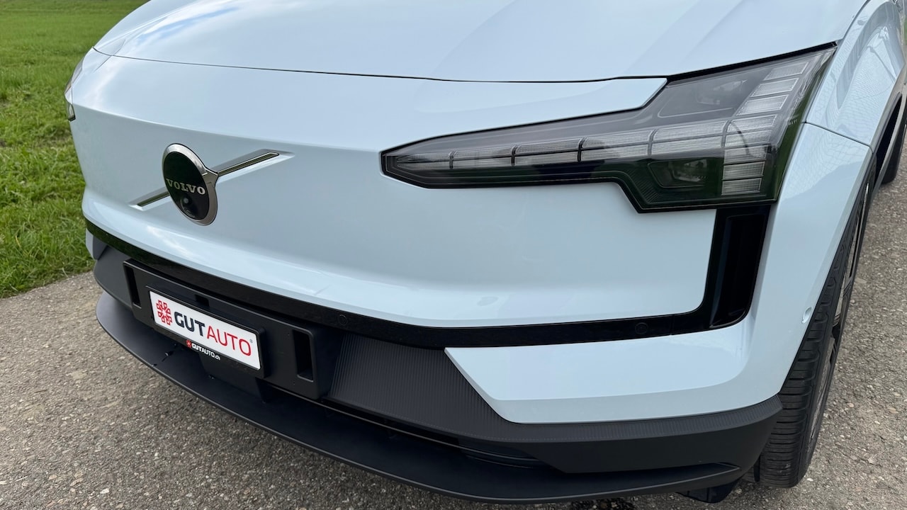 VOLVO EX30 E60 69kWh TWIN ULTRA PERFORMNCE AWD * ANHÄNGERKUPPLUNG-image-8