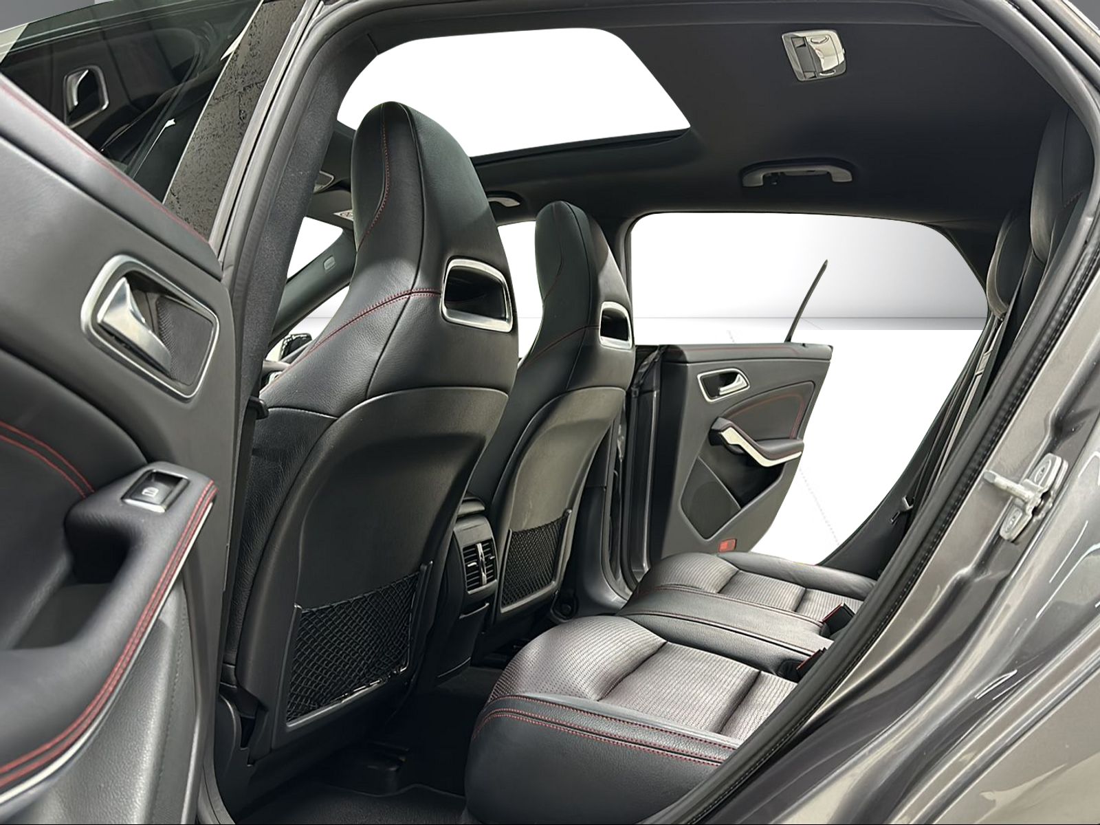 MERCEDES-BENZ CLA Shooting Brake 220 CDI AMG Line 4Matic 7G-DCT-image-8