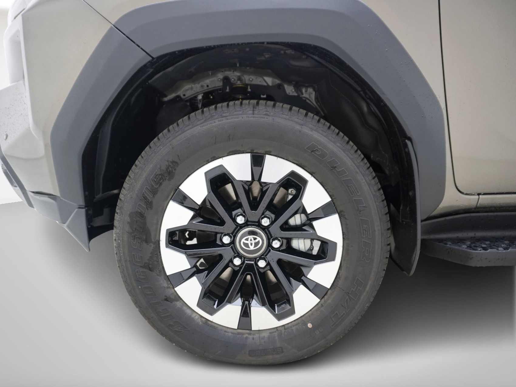 TOYOTA Hilux Double Cab.-Pick-up 2.8 D-4D MHEV 204 Style-image-6