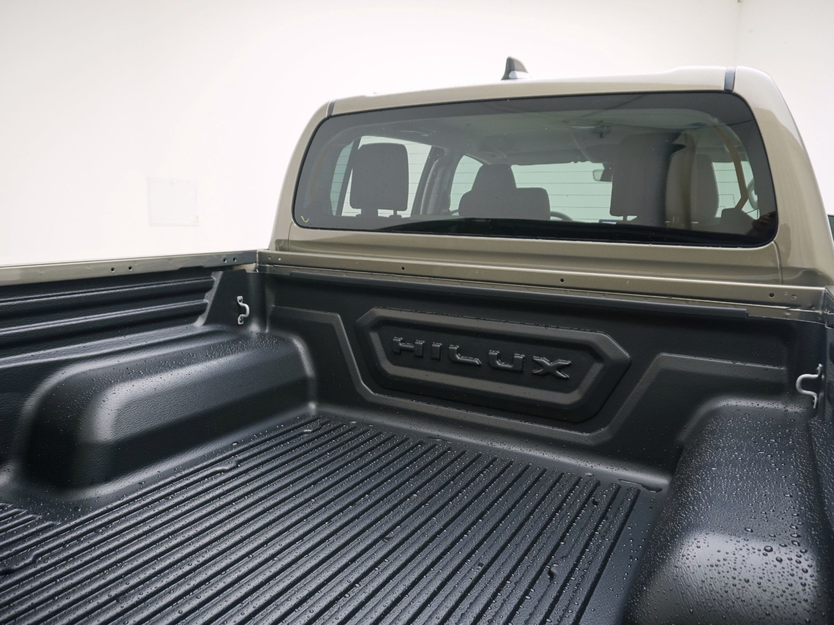 TOYOTA Hilux Double Cab.-Pick-up 2.8 D-4D MHEV 204 Style-image-21