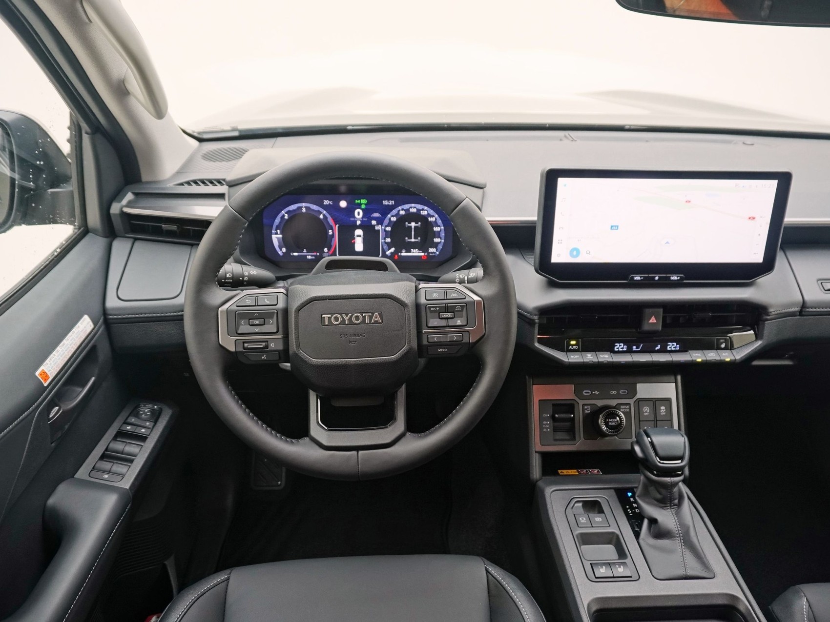 TOYOTA Hilux Double Cab.-Pick-up 2.8 D-4D MHEV 204 Style-image-10