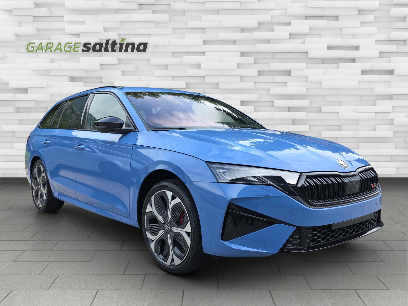 SKODA Octavia Combi 2.0 TSI DSG RS-image-3
