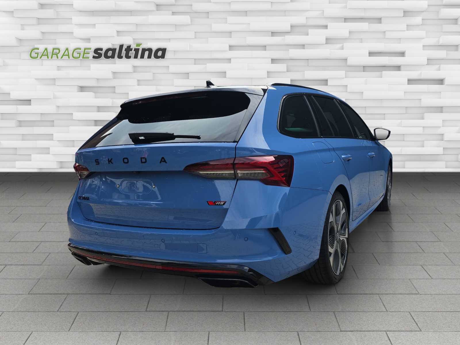SKODA Octavia Combi 2.0 TSI DSG RS-image-2