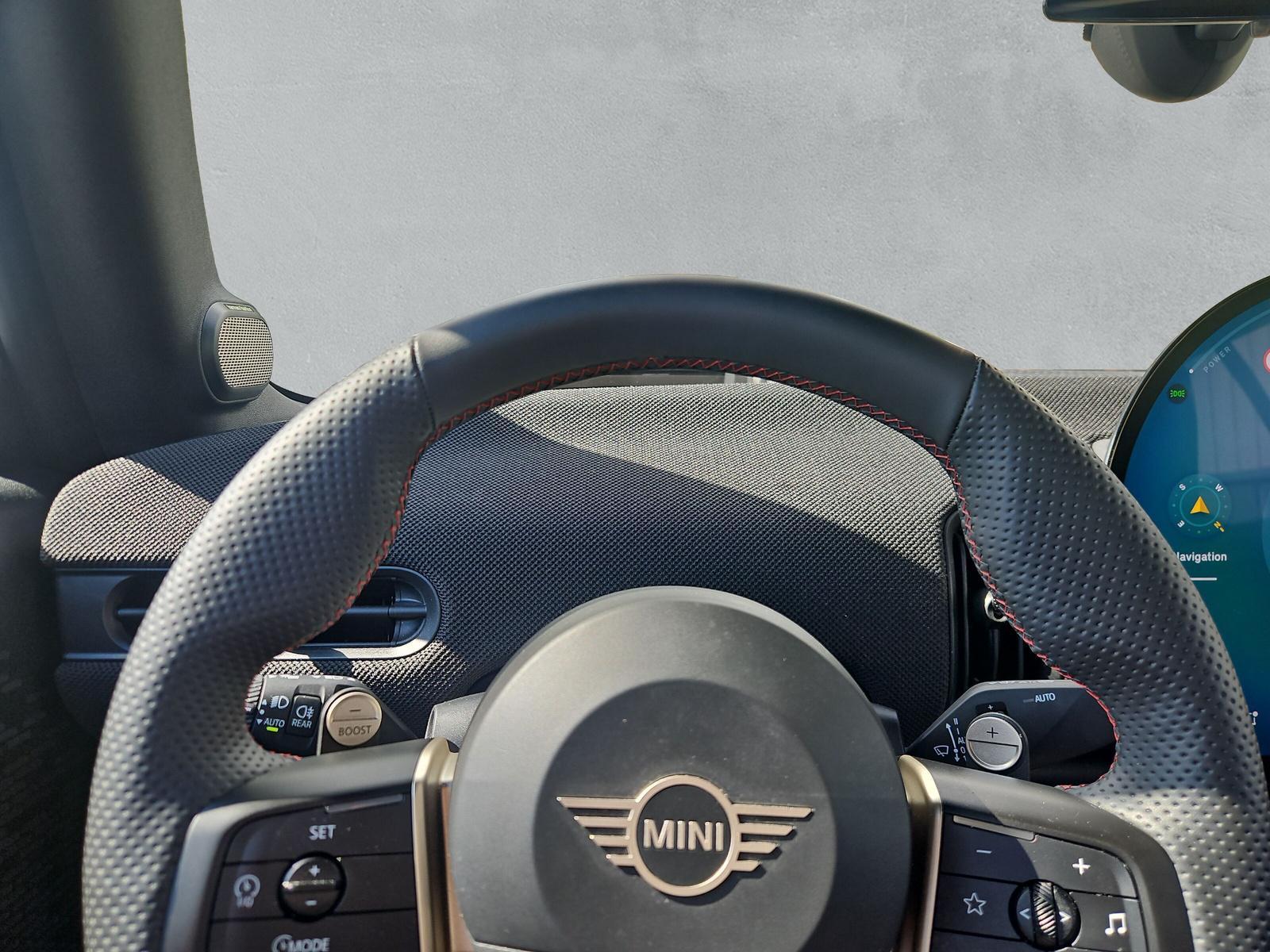 MINI Cabrio John Cooper Works Trim F57 2.0i (CH)-image-22