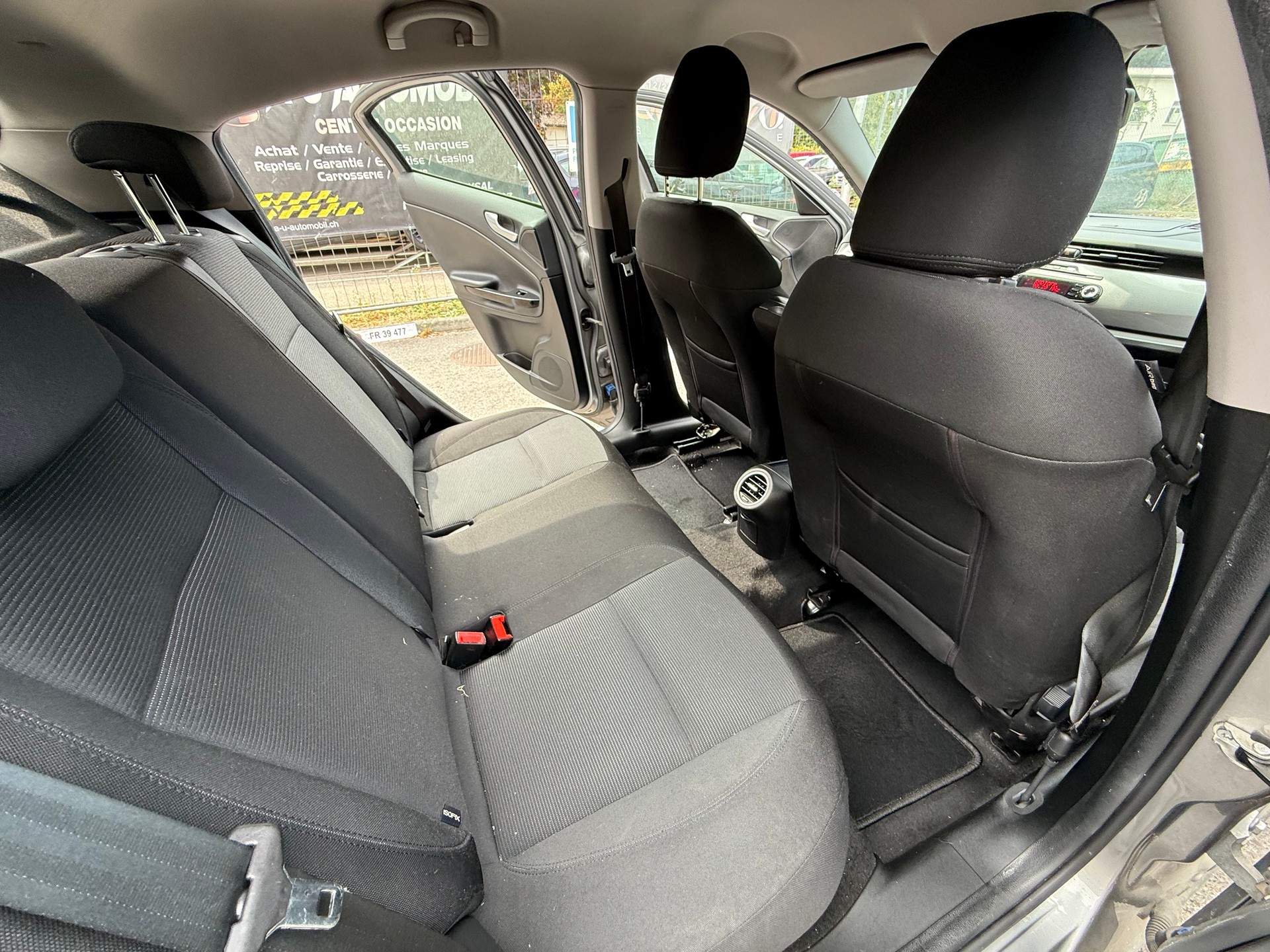 ALFA ROMEO Giulietta 1.6 JTDM Veloce-image-11