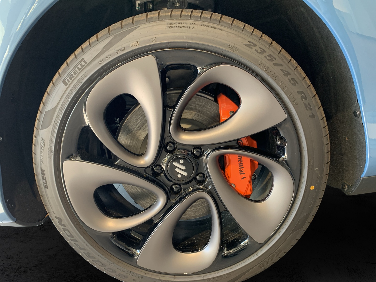 MG IM6 100 kWh Performance 21 4WD-image-12